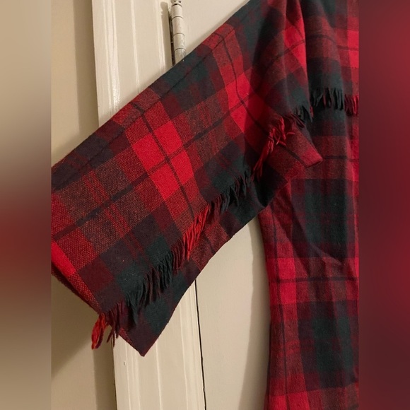 Vintage Graffsport Wool Blend Red Green Tartan Plaid Fringe Blouse Size … - Picture 5 of 9